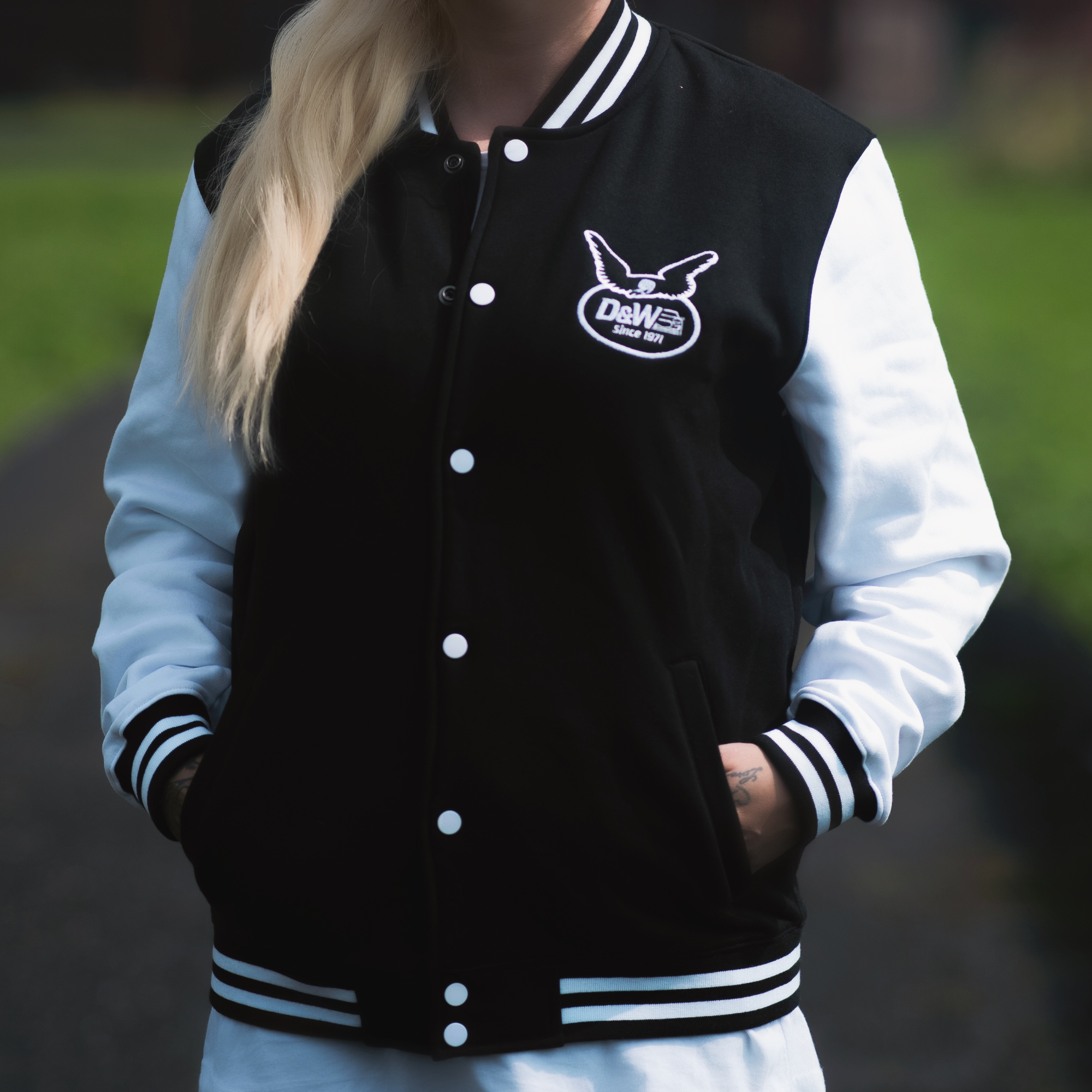 D&W Kollektion 2-Tone College Sweatjacke Black/White Grösse M